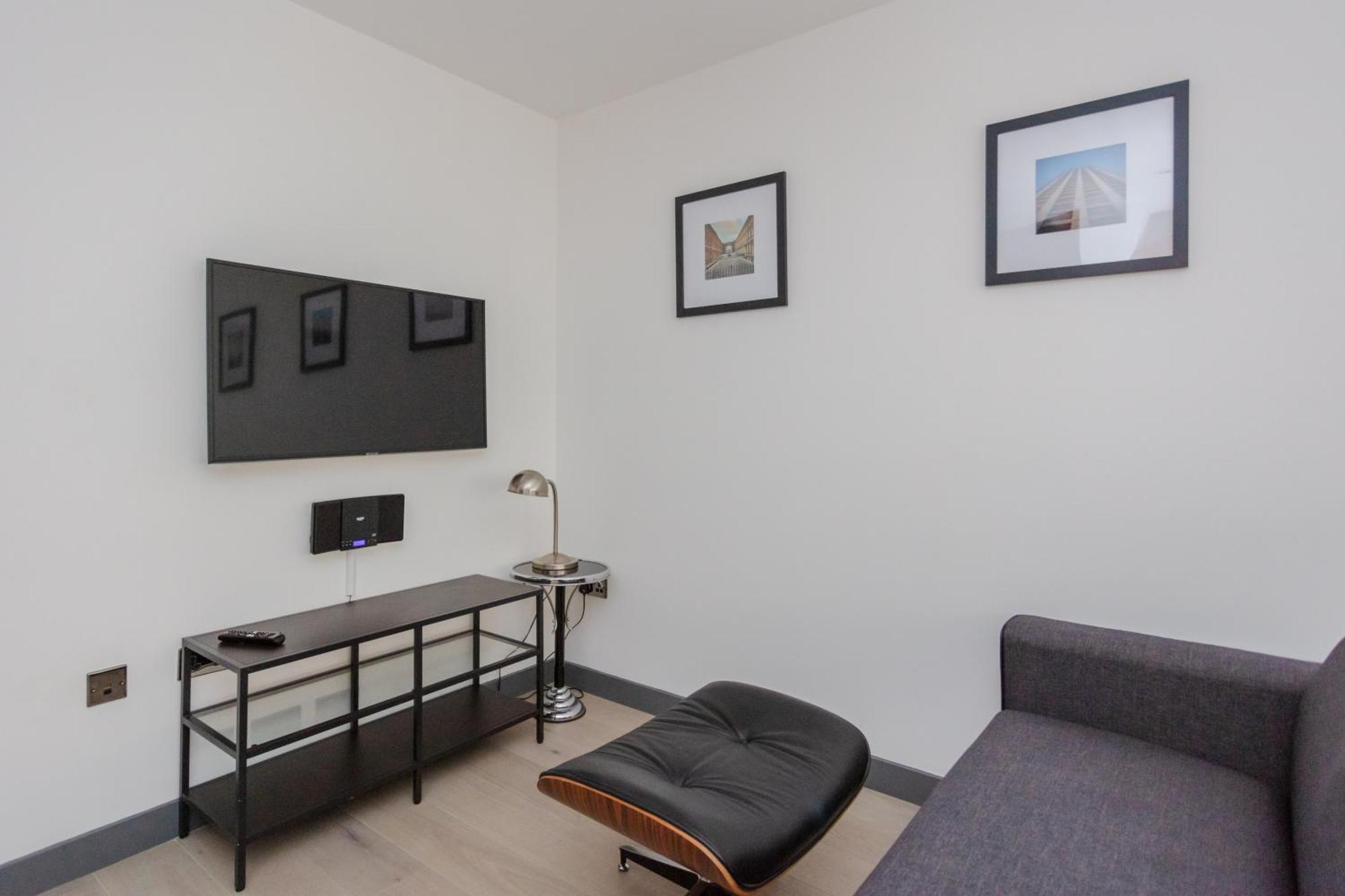 Stylish 1 Bedroom Apartment In Holborn In A Great Location ロンドン エクステリア 写真